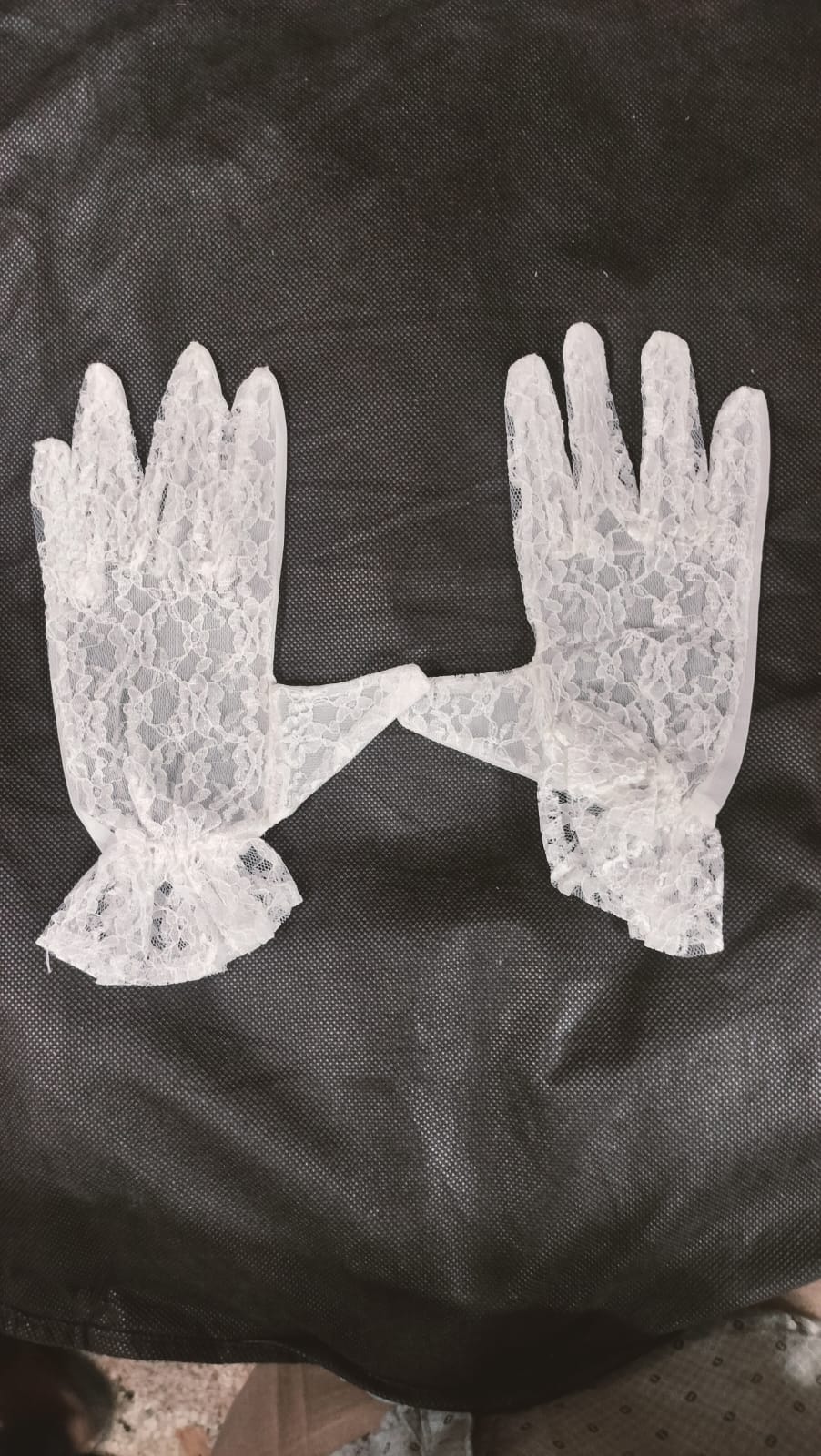 Lace Hand Gloves